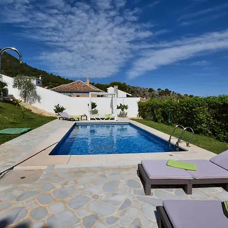 Villa Belvilla By Oyo La Perla Escondida